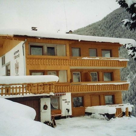 Hotel Gastehaus Alpenruh Prägraten Exterior foto